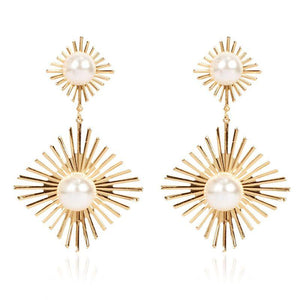 Pearl Geometric Diamond Earrings Walking closet shop 
